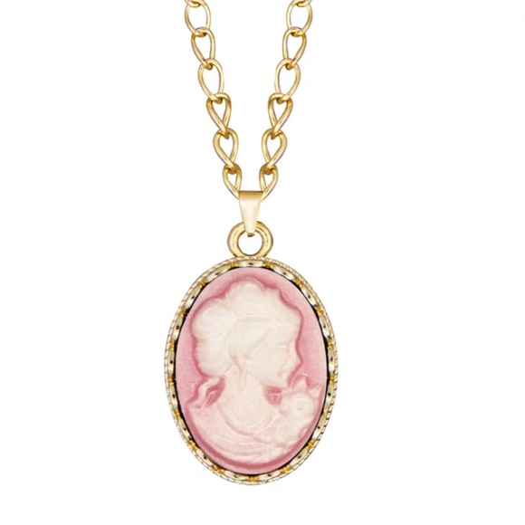 Pink cameo set - Picture 1 of 2